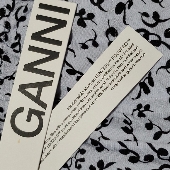 Ganni eco friendly light wide leg pocketed periwinkle floral pants - Picture 4 of 11